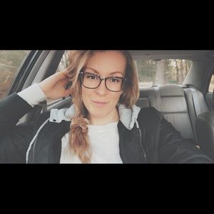 meet your seller/buyer 🌺